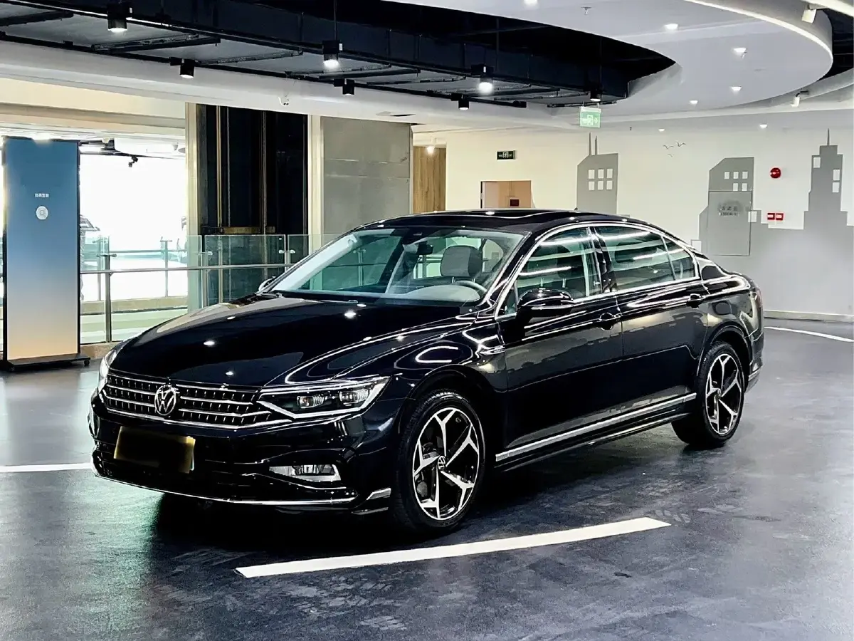 2023 Volkswagen Magotan 2.0T 186HP L4 7DCT