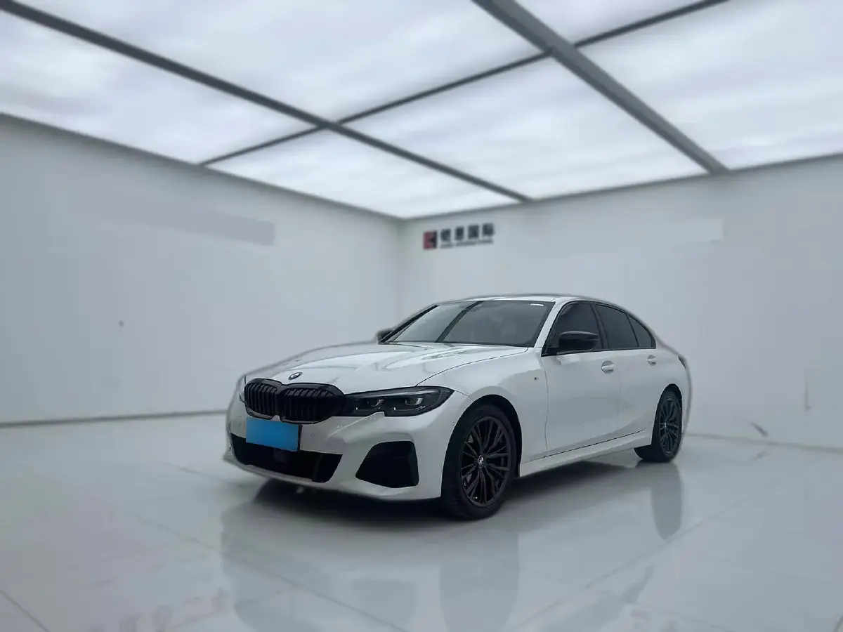 2022 BMW 3 Series 2.0T 184HP L4 8AT