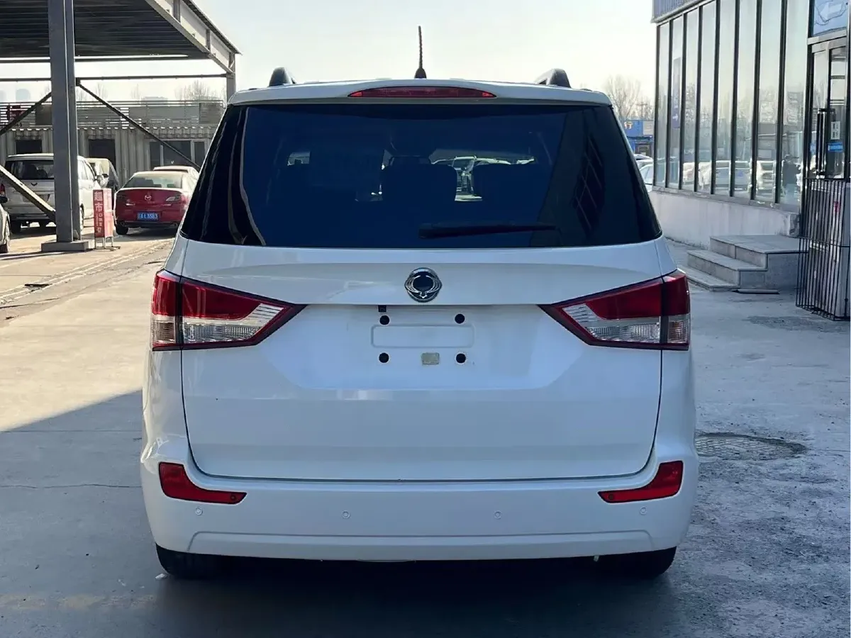 2014 SsangYong Rodius 2.0T 155HP L4 5AT,autocango,china used car exporter,china ev exporter,chinese used car exporter,chinese used ev exporter
