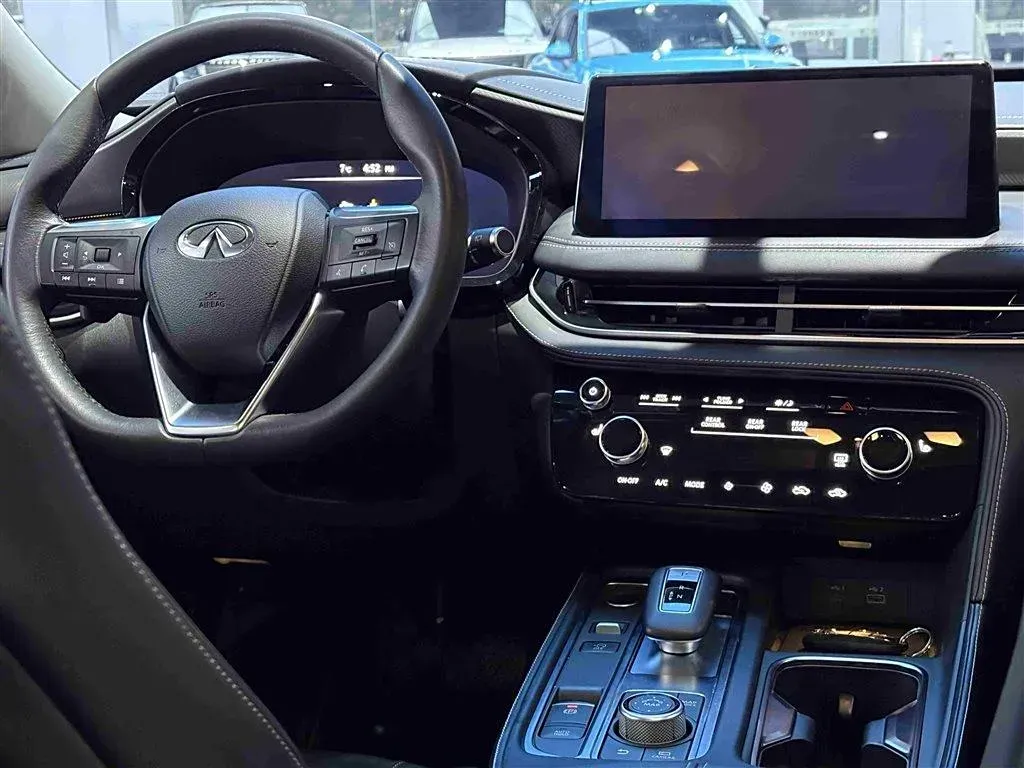 2022 Infiniti QX60 2.0T 252HP L4 9AT,autocango,china used car exporter,china ev exporter,chinese used car exporter,chinese used ev exporter