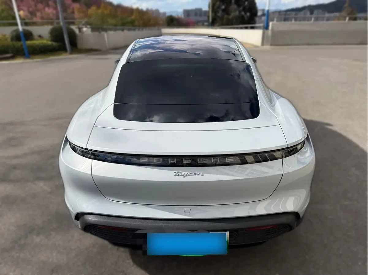 2022 Porsche Taycan 2AT BEV 79.2KWH,autocango,china used car exporter,china ev exporter,chinese used car exporter,chinese used ev exporter