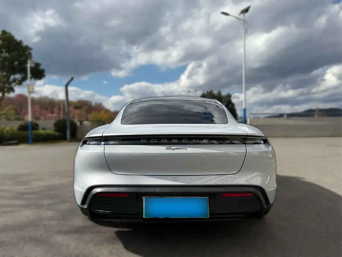 2022 Porsche Taycan 2AT BEV 79.2KWH,autocango,china used car exporter,china ev exporter,chinese used car exporter,chinese used ev exporter