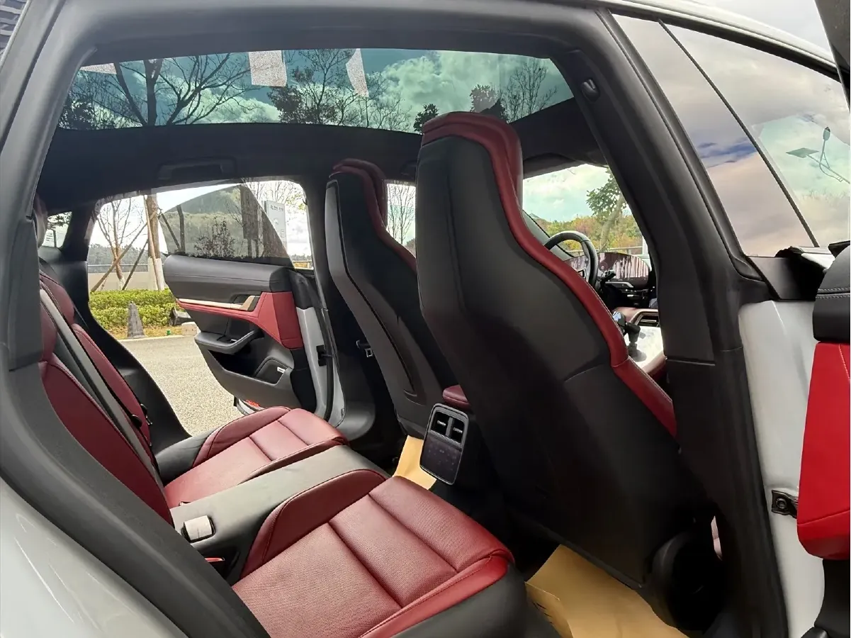 2022 Porsche Taycan 2AT BEV 79.2KWH,autocango,china used car exporter,china ev exporter,chinese used car exporter,chinese used ev exporter