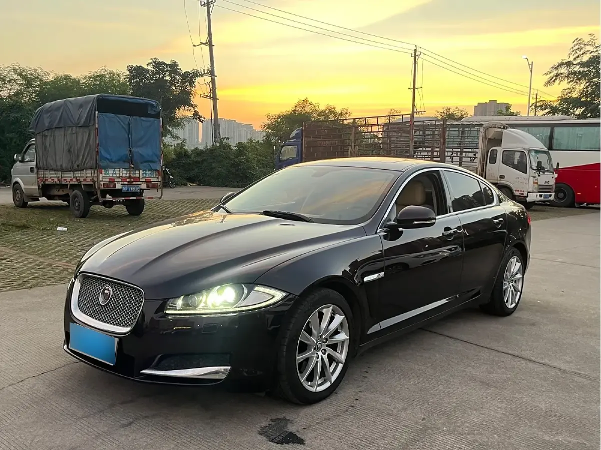 2009 Jaguar XF 3.0L 238HP V6 6AT