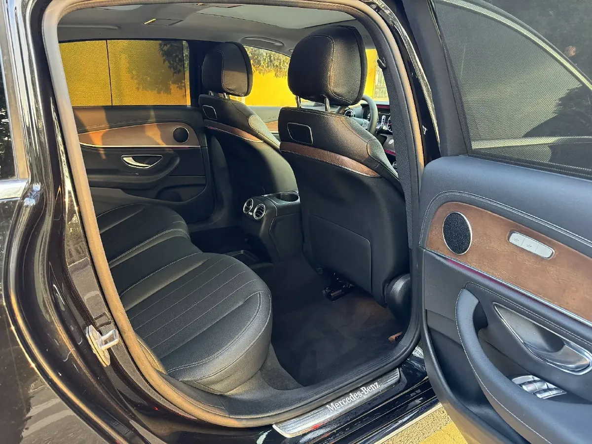 2016 Mercedes-Benz E Class 2.0T 245HP L4 9AT,autocango,china used car exporter,china ev exporter,chinese used car exporter,chinese used ev exporter