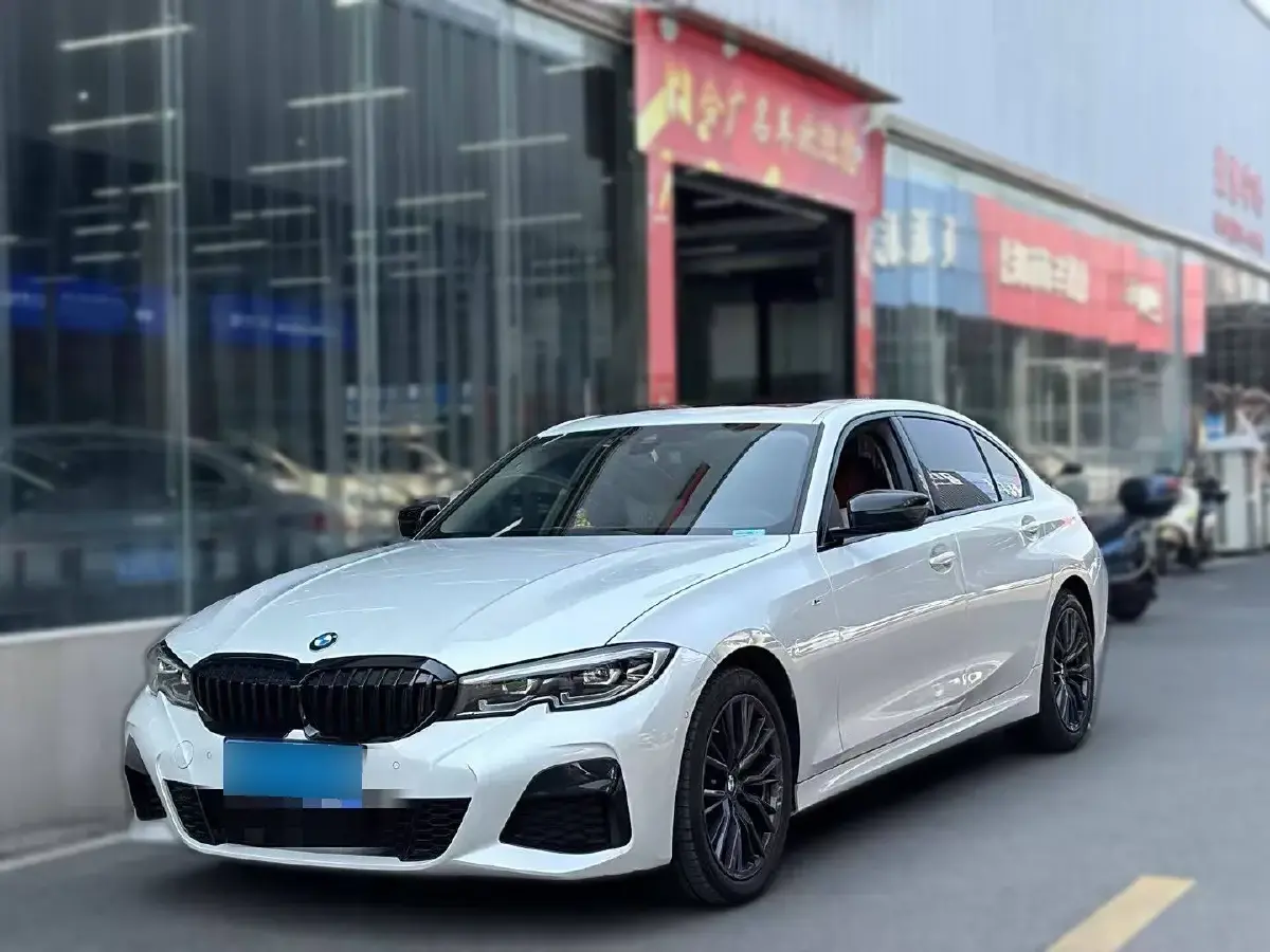 2022 BMW 3 Series 2.0T 184HP L4 8AT