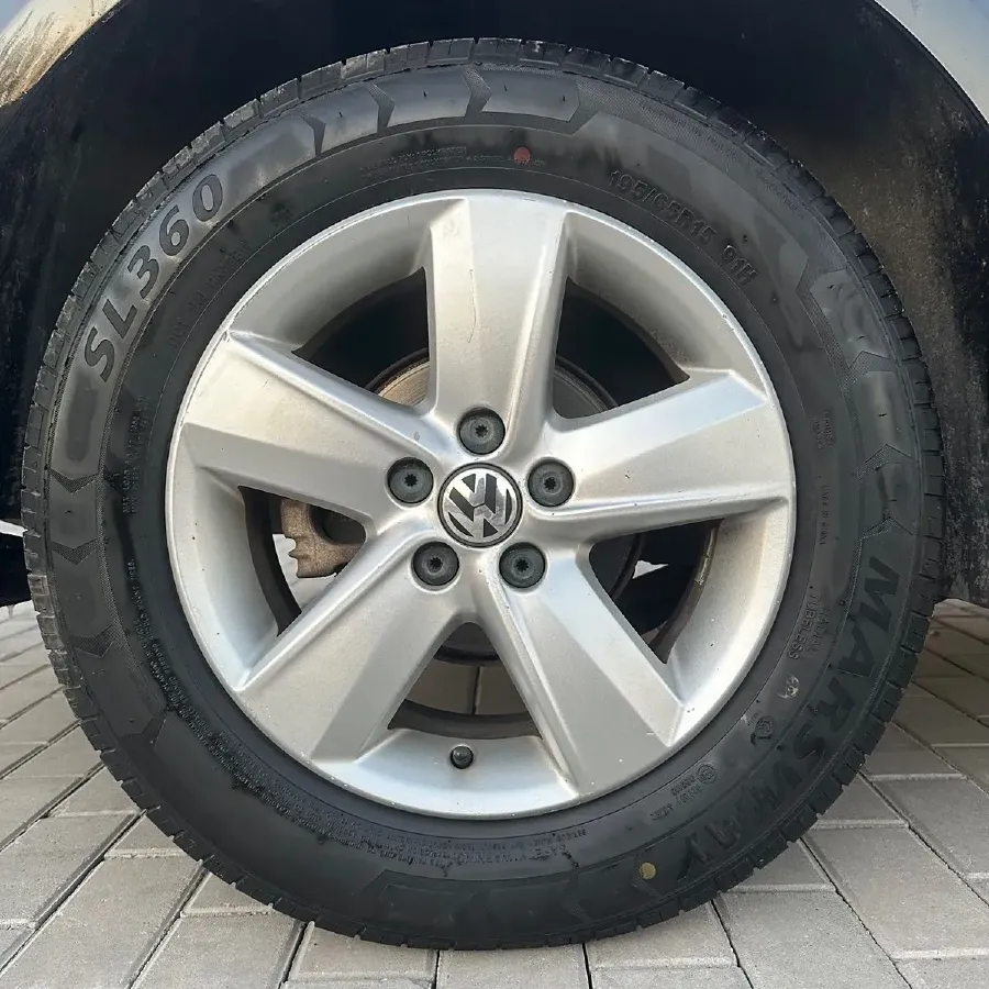 2011 Volkswagen Lavida 1.6L 105HP L4 5MT,autocango,china used car exporter,china ev exporter,chinese used car exporter,chinese used ev exporter