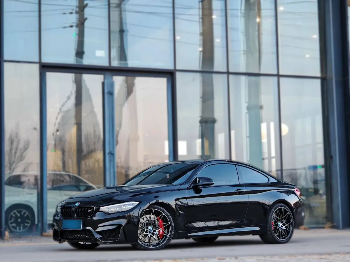 2018 BMW M4 3.0T 450HP L6 7DCT