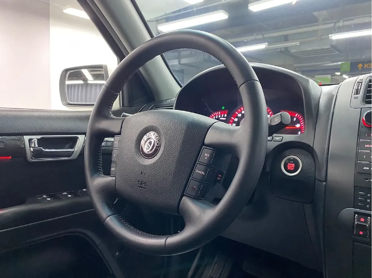 2013 Kia Borrego 3.8L 274HP V6 5AT,autocango,china used car exporter,china ev exporter,chinese used car exporter,chinese used ev exporter