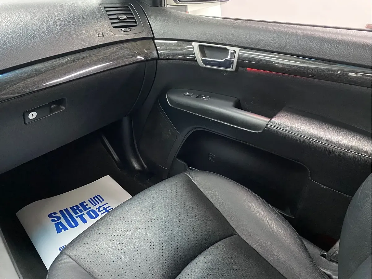 2013 Kia Borrego 3.8L 274HP V6 5AT,autocango,china used car exporter,china ev exporter,chinese used car exporter,chinese used ev exporter