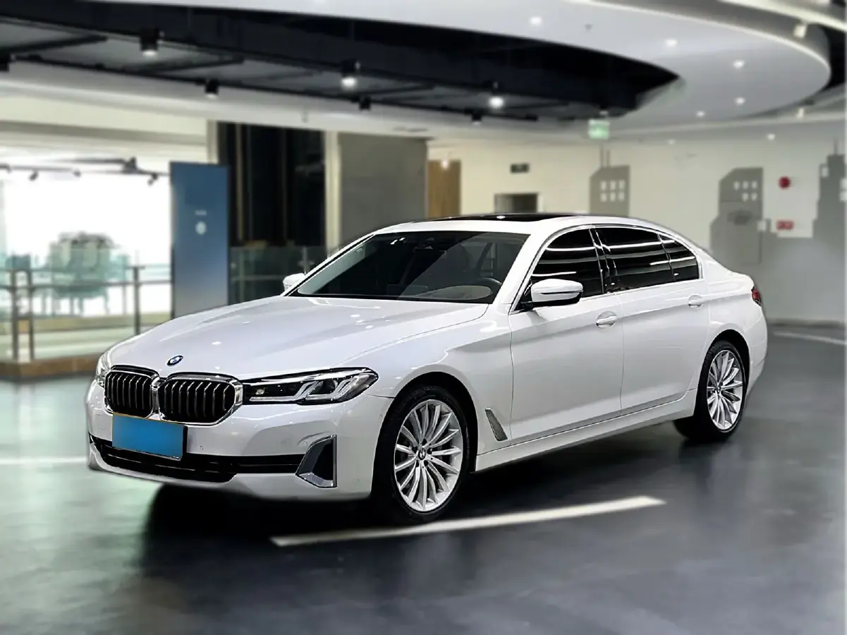 2021 BMW 5 Series 2.0T 252HP L4 8AT