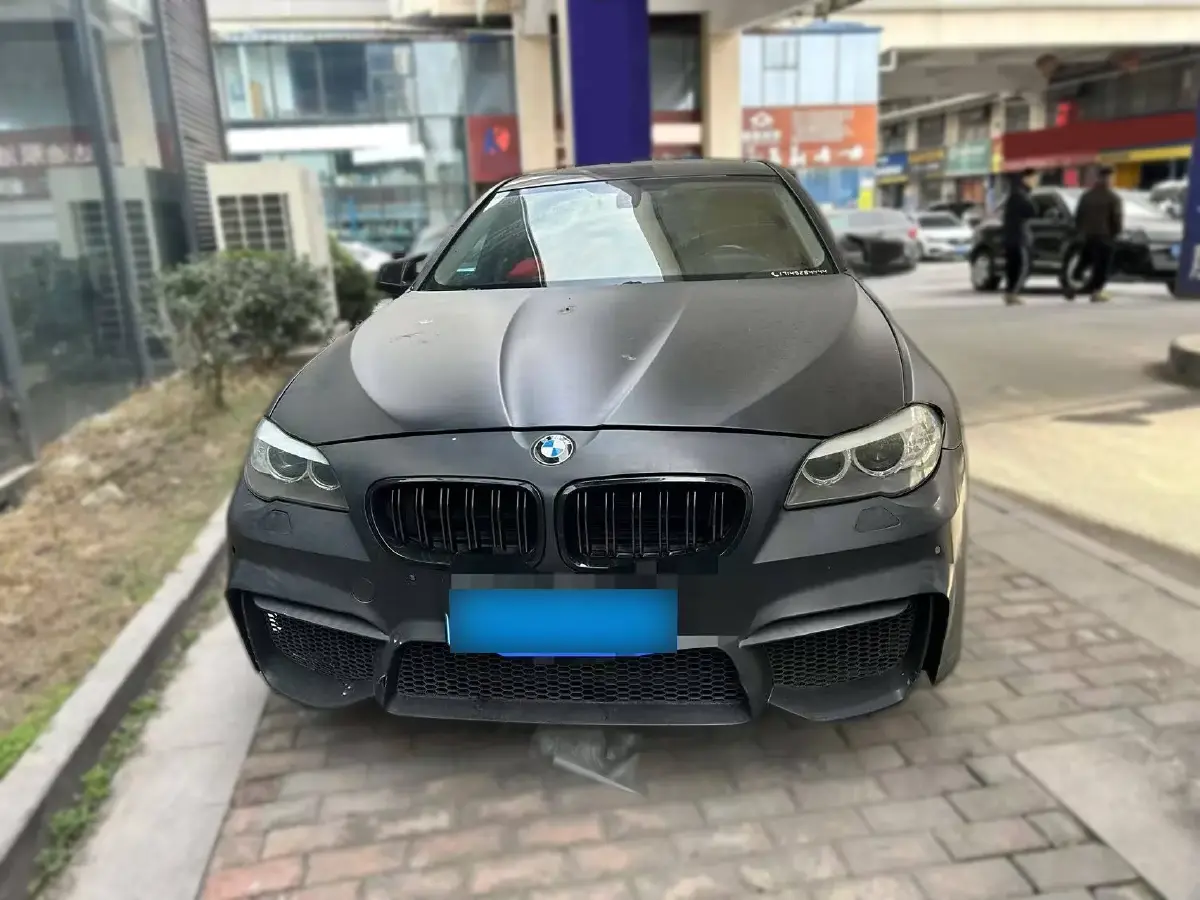 2012 BMW 5 Series 2.5L 204HP L6 8AT