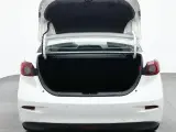 2014 Mazda 3 Axela 1.5L 117HP L4 6MT,autocango,china used car exporter,china ev exporter,chinese used car exporter,chinese used ev exporter