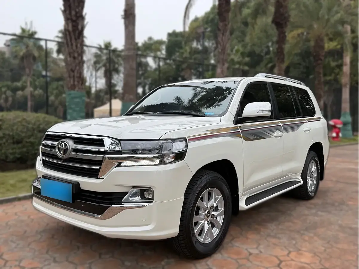 2015 Toyota Land Cruiser 4.0L 275HP V6 5AT