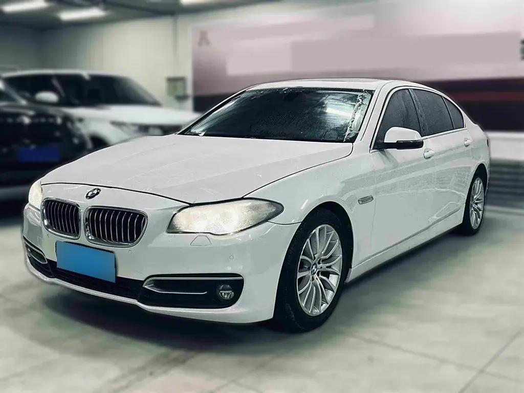 2014 BMW 5 Series 2.0T 218HP L4 8AT