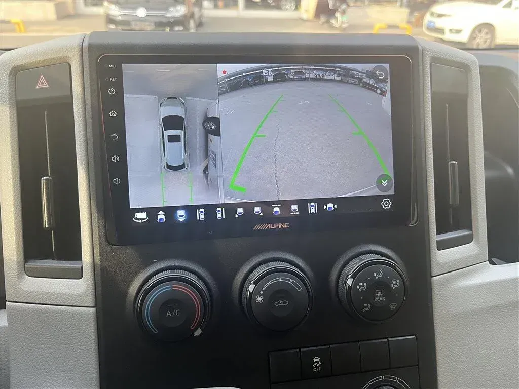 2011 Toyota Hiace 2.7L 154HP L4 5MT,autocango,china used car exporter,china ev exporter,chinese used car exporter,chinese used ev exporter