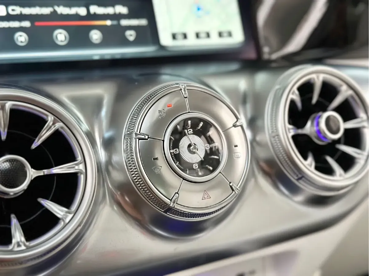 2021 Cyberspace 300 2.0T 227HP L4 8AT,autocango,china used car exporter,china ev exporter,chinese used car exporter,chinese used ev exporter