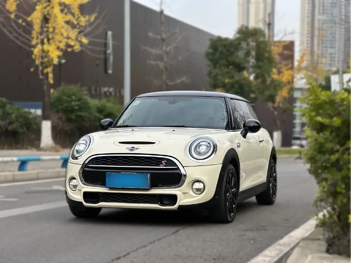 2019 MINI MINI 2.0T 192HP L4 7DCT