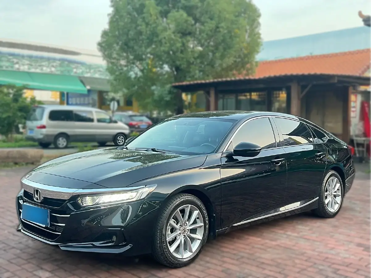 2022 Honda Accord 1.5T 194HP L4 CVT