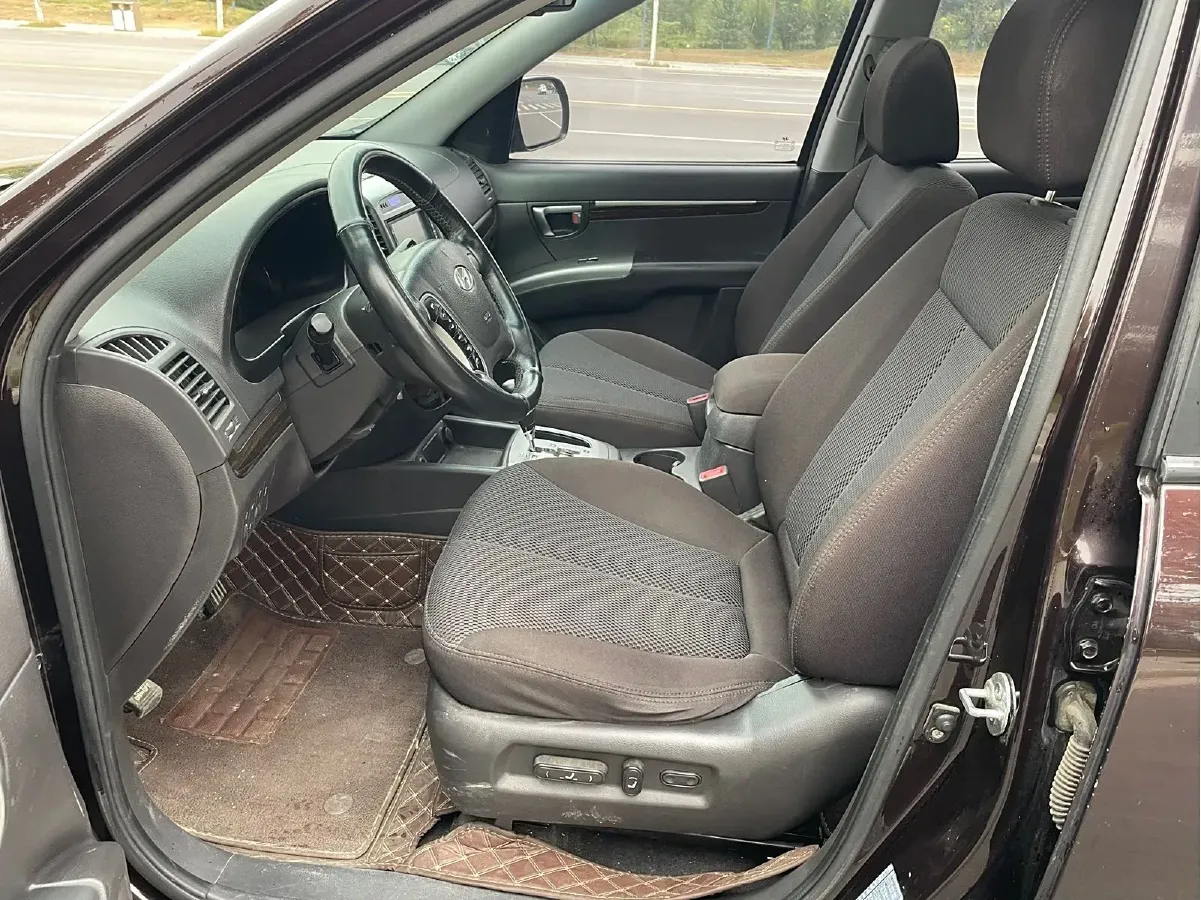 2011 Hyundai Santafe Classic 2.4L 174HP L4 6AT,autocango,china used car exporter,china ev exporter,chinese used car exporter,chinese used ev exporter