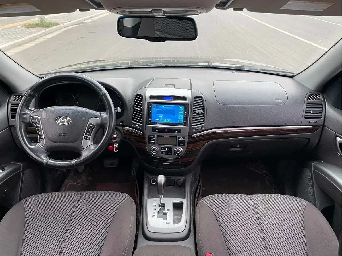 2011 Hyundai Santafe Classic 2.4L 174HP L4 6AT,autocango,china used car exporter,china ev exporter,chinese used car exporter,chinese used ev exporter
