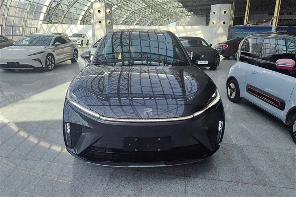 2023 Rising Auto R7 BEV 77KWH,autocango,china used car exporter,china ev exporter,chinese used car exporter,chinese used ev exporter
