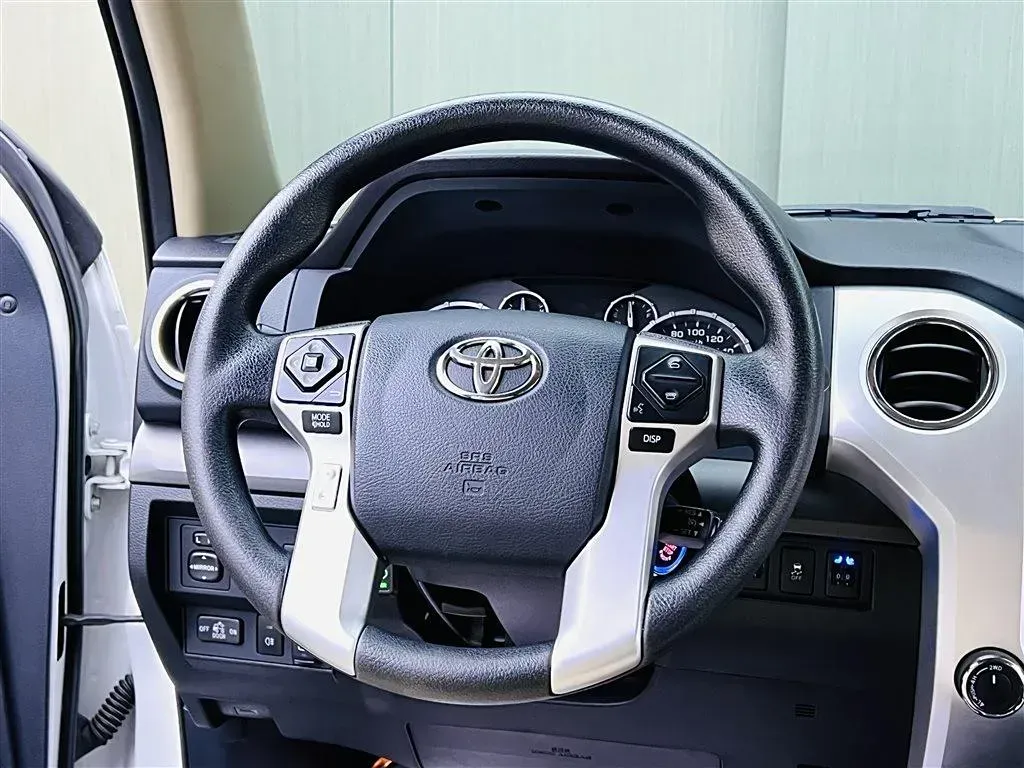 2014 Toyota Tundra 5.7L 386HP V8 6AT,autocango,china used car exporter,china ev exporter,chinese used car exporter,chinese used ev exporter