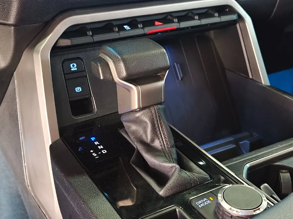 2022 Genesis GV70 3.5T 380HP V6 8AT,autocango,china used car exporter,china ev exporter,chinese used car exporter,chinese used ev exporter