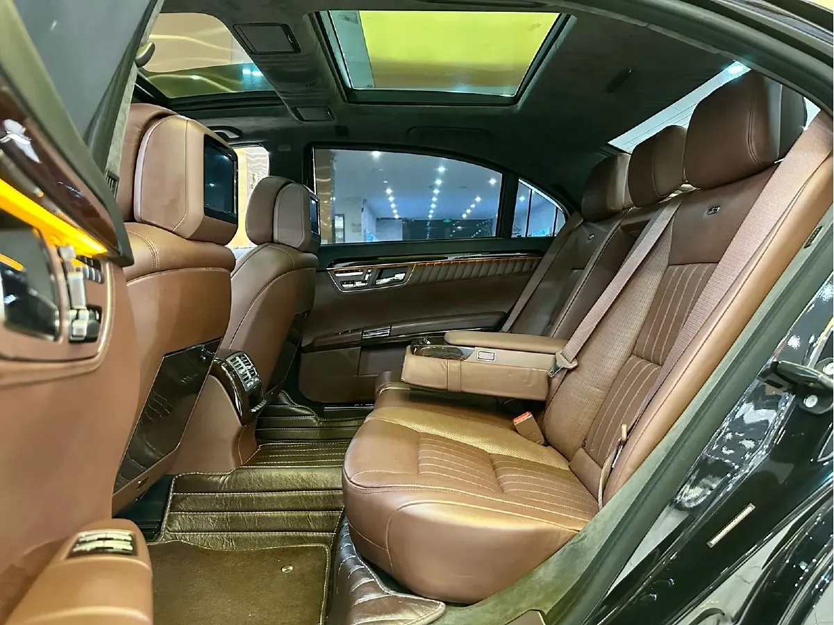2011 Brabus S Class 5.5T 517HP V12 5AT,autocango,china used car exporter,china ev exporter,chinese used car exporter,chinese used ev exporter