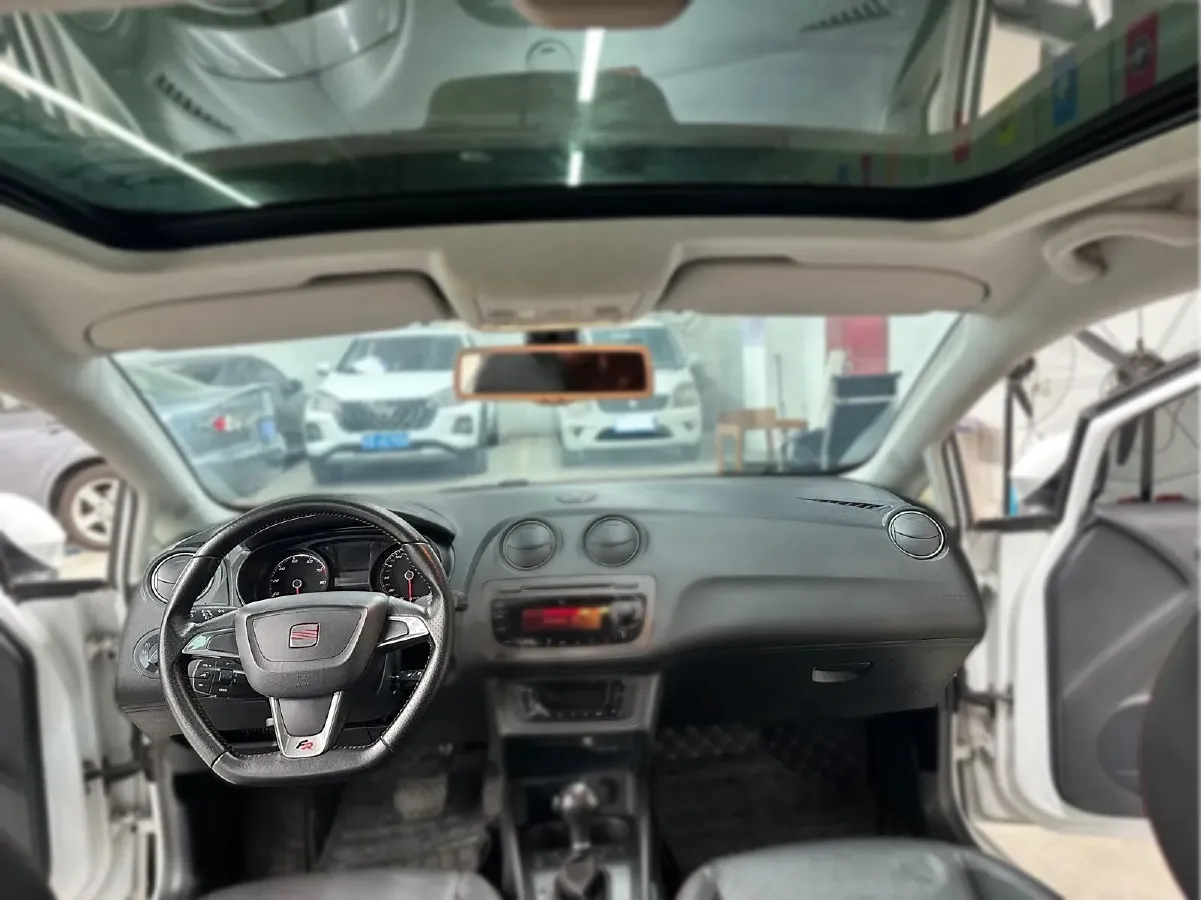 2013 Seat Ibiza 1.4T 150HP L4 7DCT,autocango,china used car exporter,china ev exporter,chinese used car exporter,chinese used ev exporter