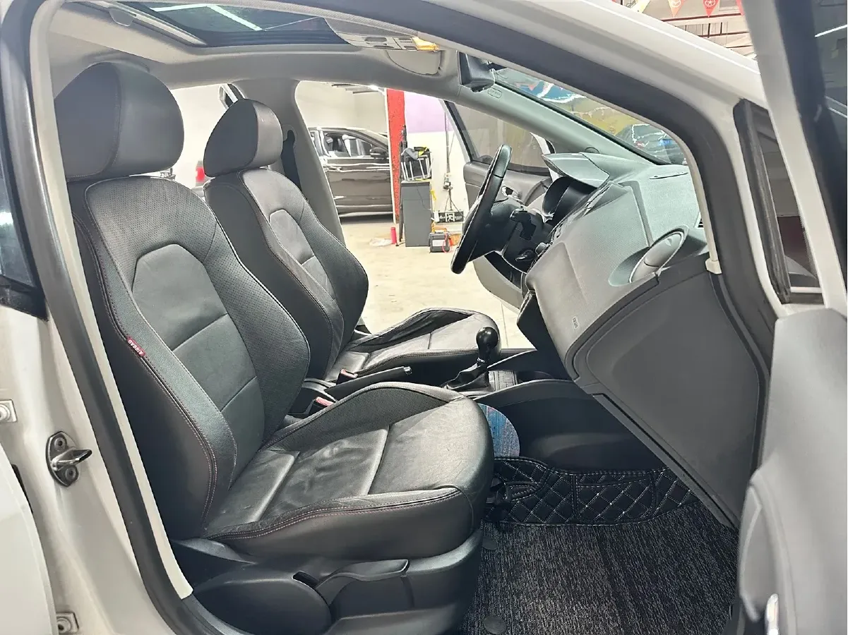 2013 Seat Ibiza 1.4T 150HP L4 7DCT,autocango,china used car exporter,china ev exporter,chinese used car exporter,chinese used ev exporter