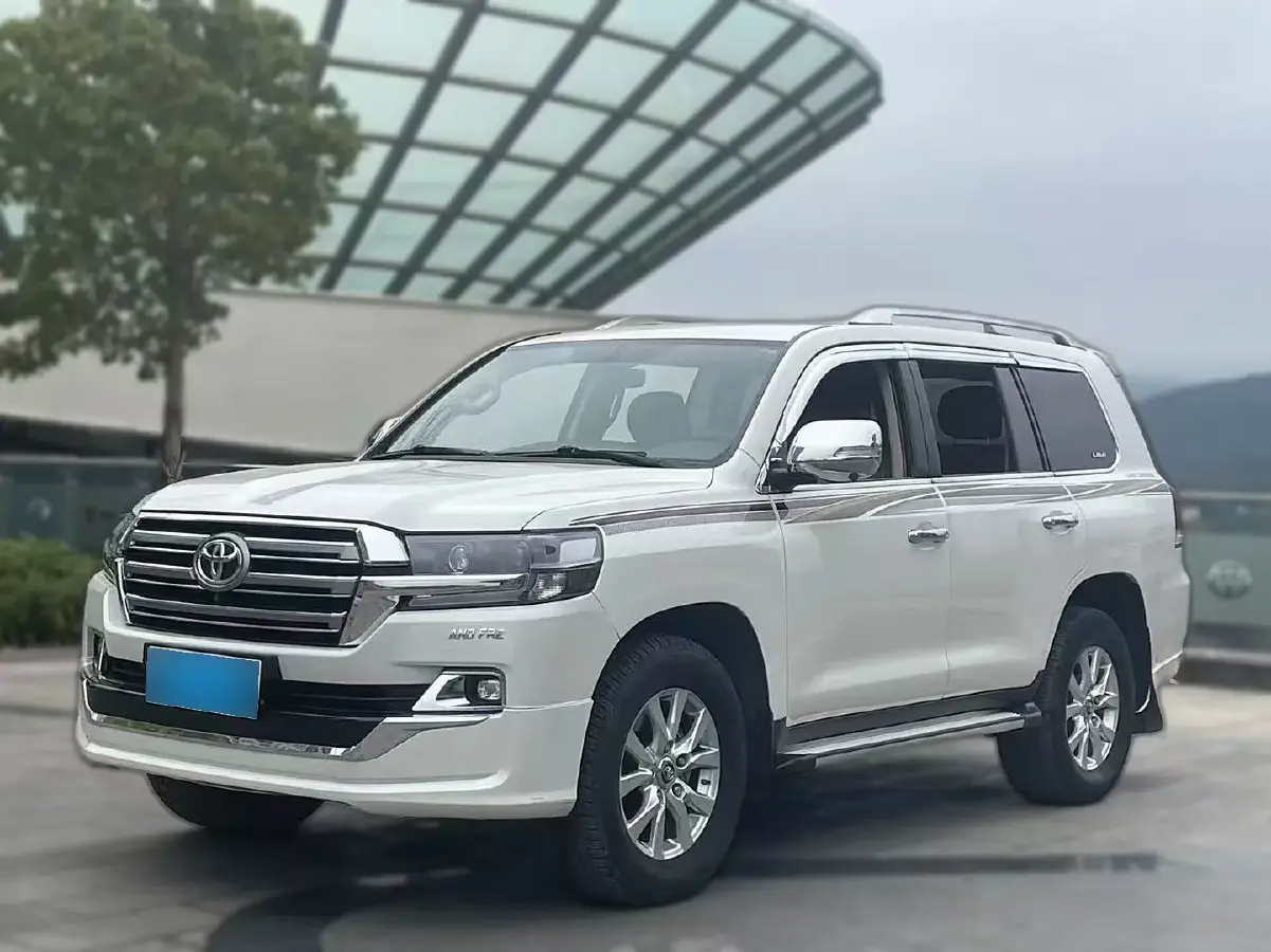 2015 Toyota Land Cruiser 4.0L 275HP V6 5AT