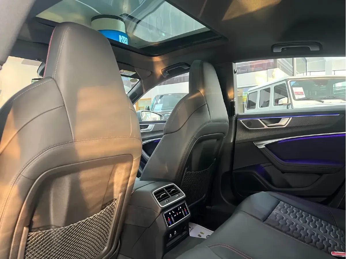 2024 Audi RS 7 4.0T 630HP V8 8AT,autocango,china used car exporter,china ev exporter,chinese used car exporter,chinese used ev exporter