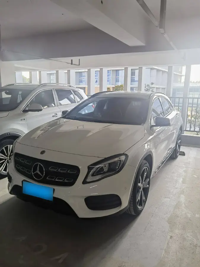 2018 Mercedes-Benz GLA Class 2.0T 184HP L4 7DCT