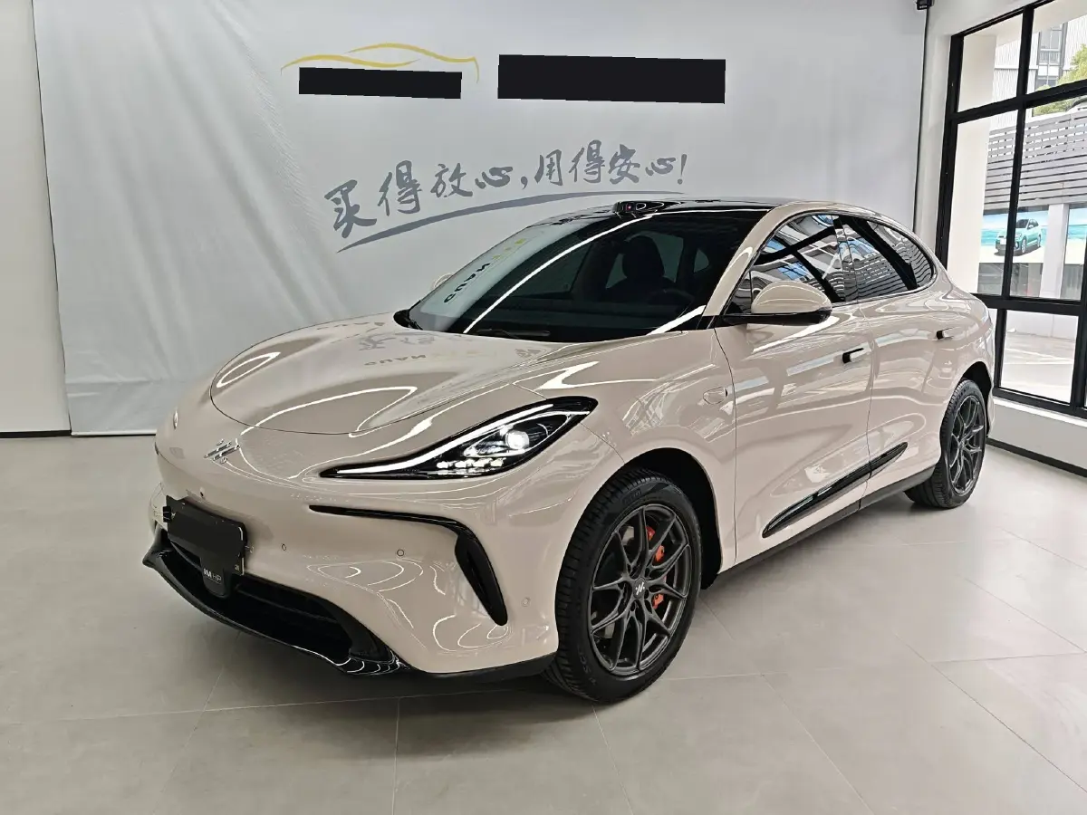 2023 IM LS6 BEV 71KWH