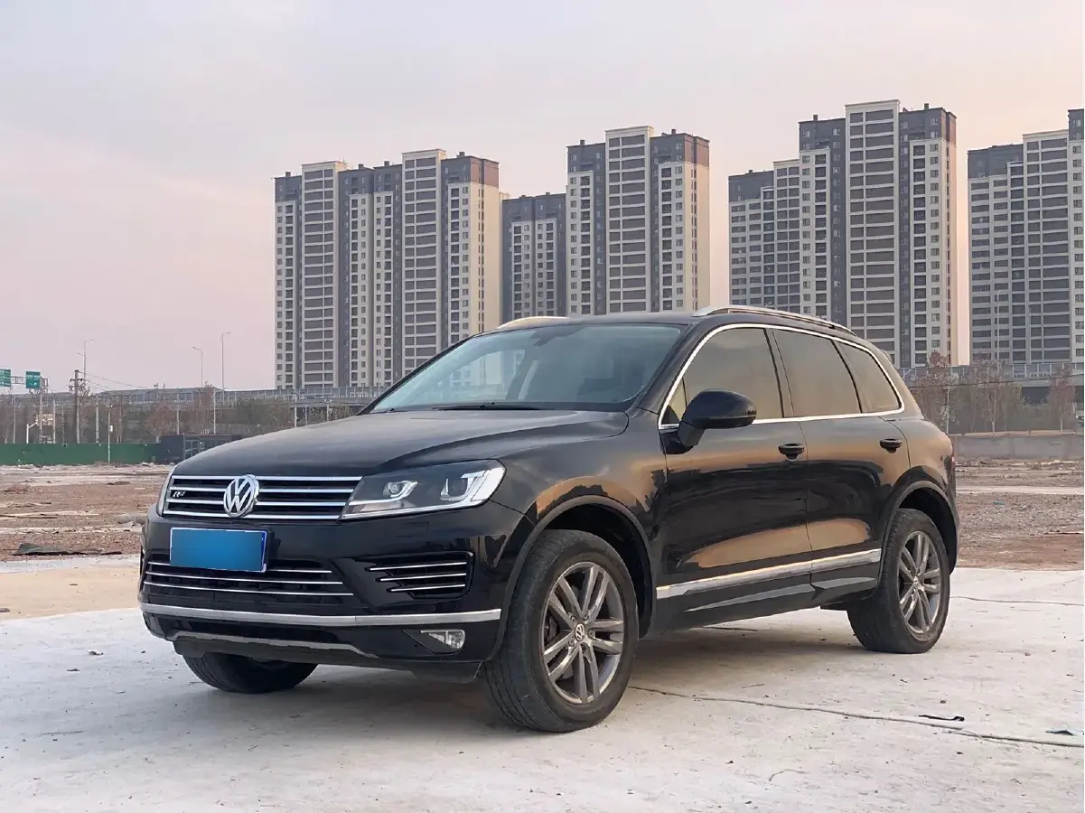 2017 Volkswagen Touareg 3.0T 320HP V6 8AT
