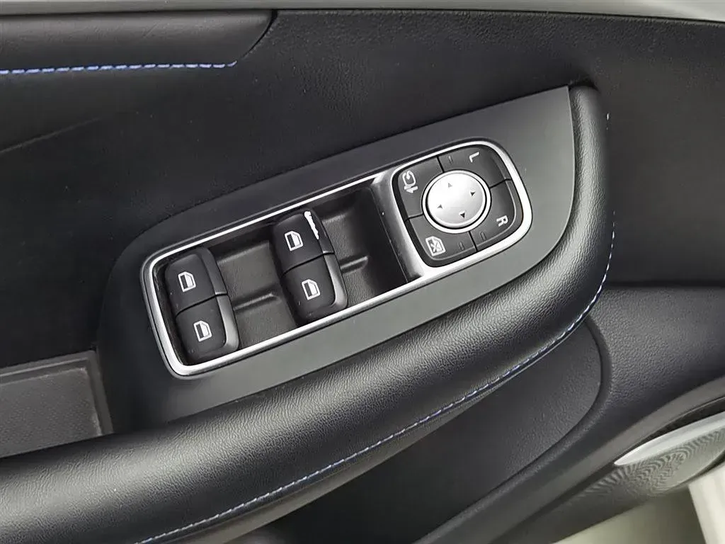 2021 Rising Auto ER6 BEV 69.9KWH,autocango,china used car exporter,china ev exporter,chinese used car exporter,chinese used ev exporter