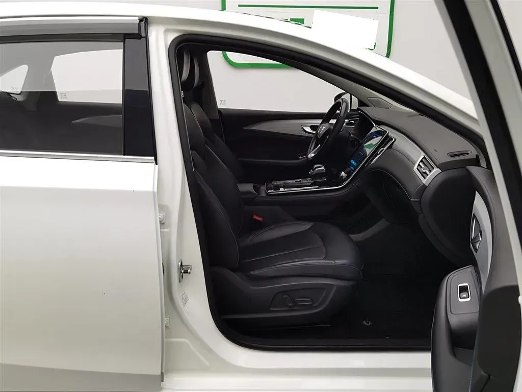 2021 Rising Auto ER6 BEV 69.9KWH,autocango,china used car exporter,china ev exporter,chinese used car exporter,chinese used ev exporter