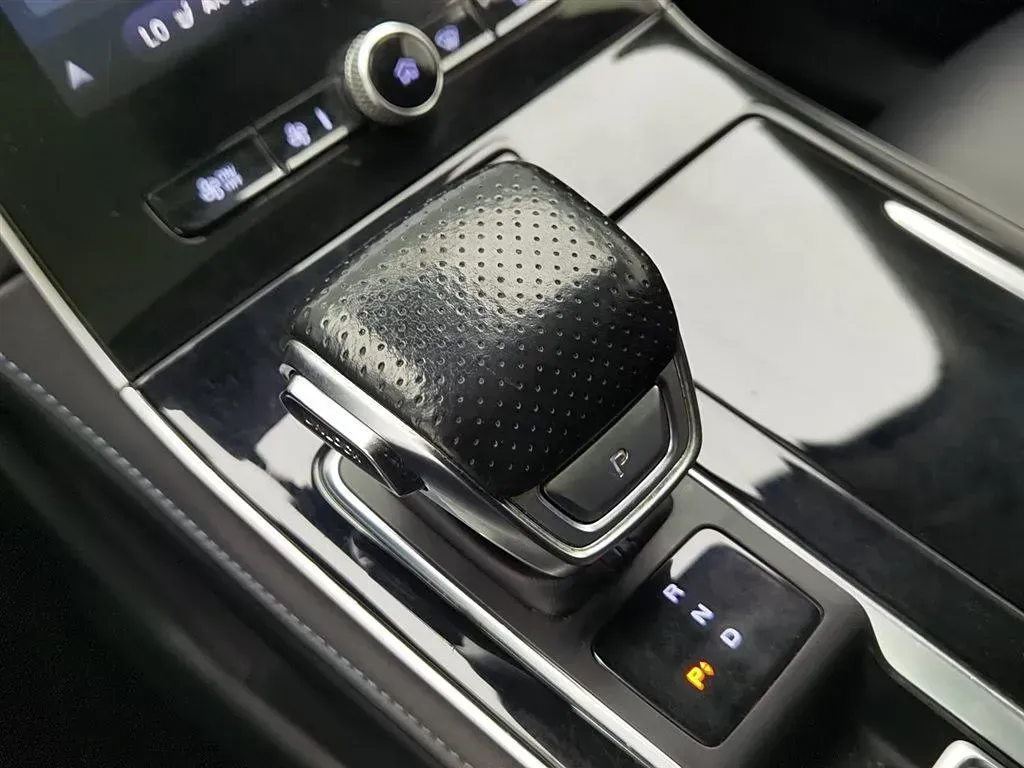 2021 Rising Auto ER6 BEV 69.9KWH,autocango,china used car exporter,china ev exporter,chinese used car exporter,chinese used ev exporter