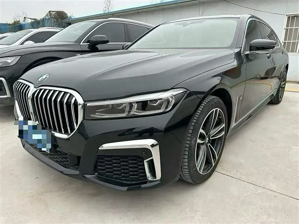 2019 BMW 7 Series 2.0T 265HP L4 8AT