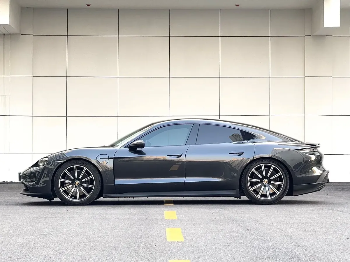 2022 Porsche Taycan 2AT BEV 79.2KWH,autocango,china used car exporter,china ev exporter,chinese used car exporter,chinese used ev exporter