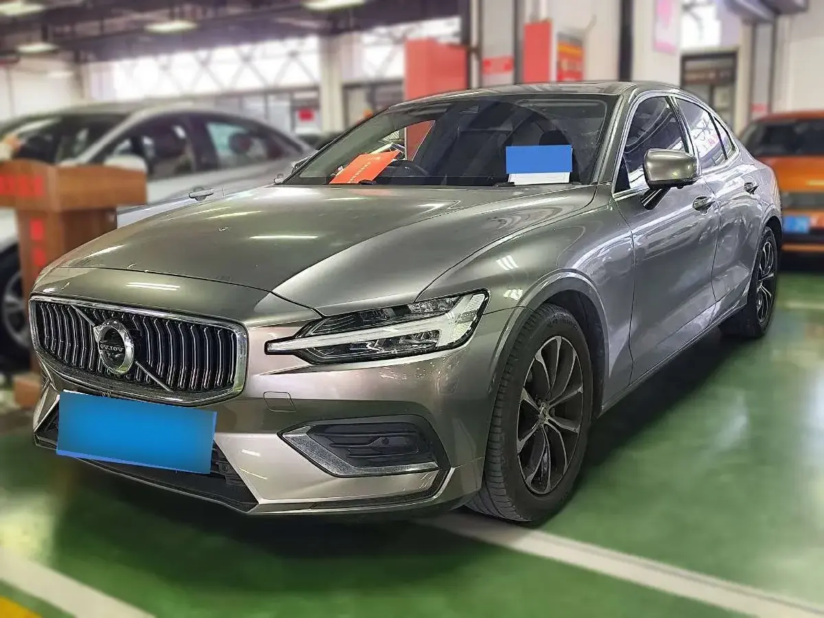 2020 Volvo S60 2.0T 190HP L4 8AT