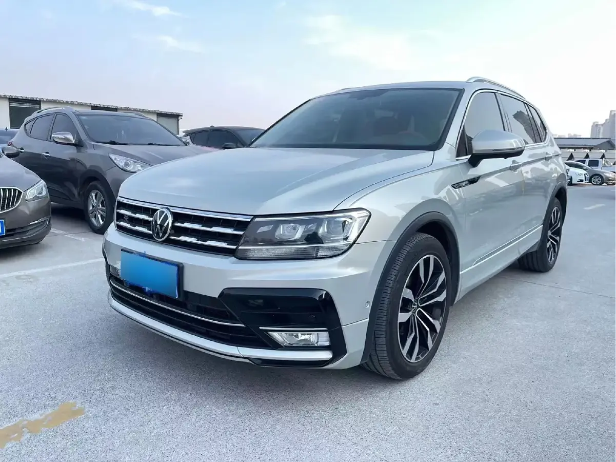 2021 Volkswagen Tiguan L 2.0T 186HP L4 7DCT