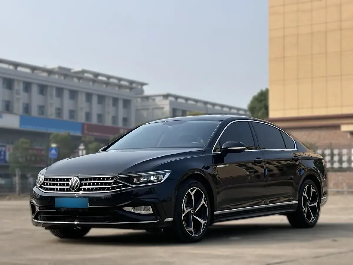 2023 Volkswagen Magotan 2.0T 186HP L4 7DCT