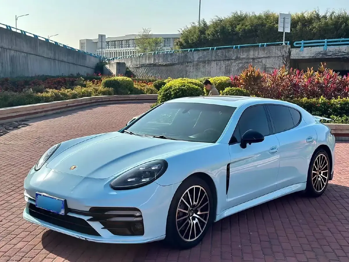 2013 Porsche Panamera 3.6L 300HP V6 7DCT