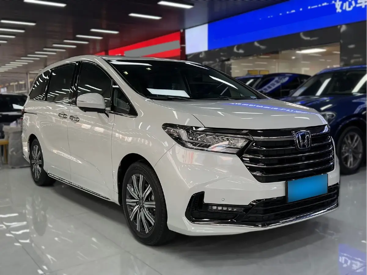 2022 Honda Odyssey 2.0L 146HP L4 E-CVT Hybrid