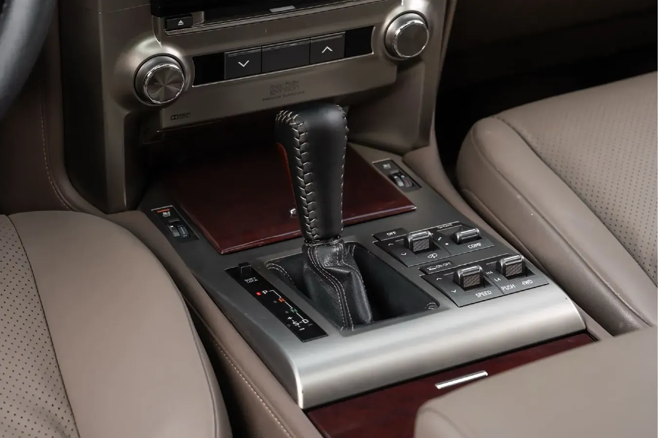 2014 Lexus GX 4.0L 275HP V6 5AT,autocango,china used car exporter,china ev exporter,chinese used car exporter,chinese used ev exporter