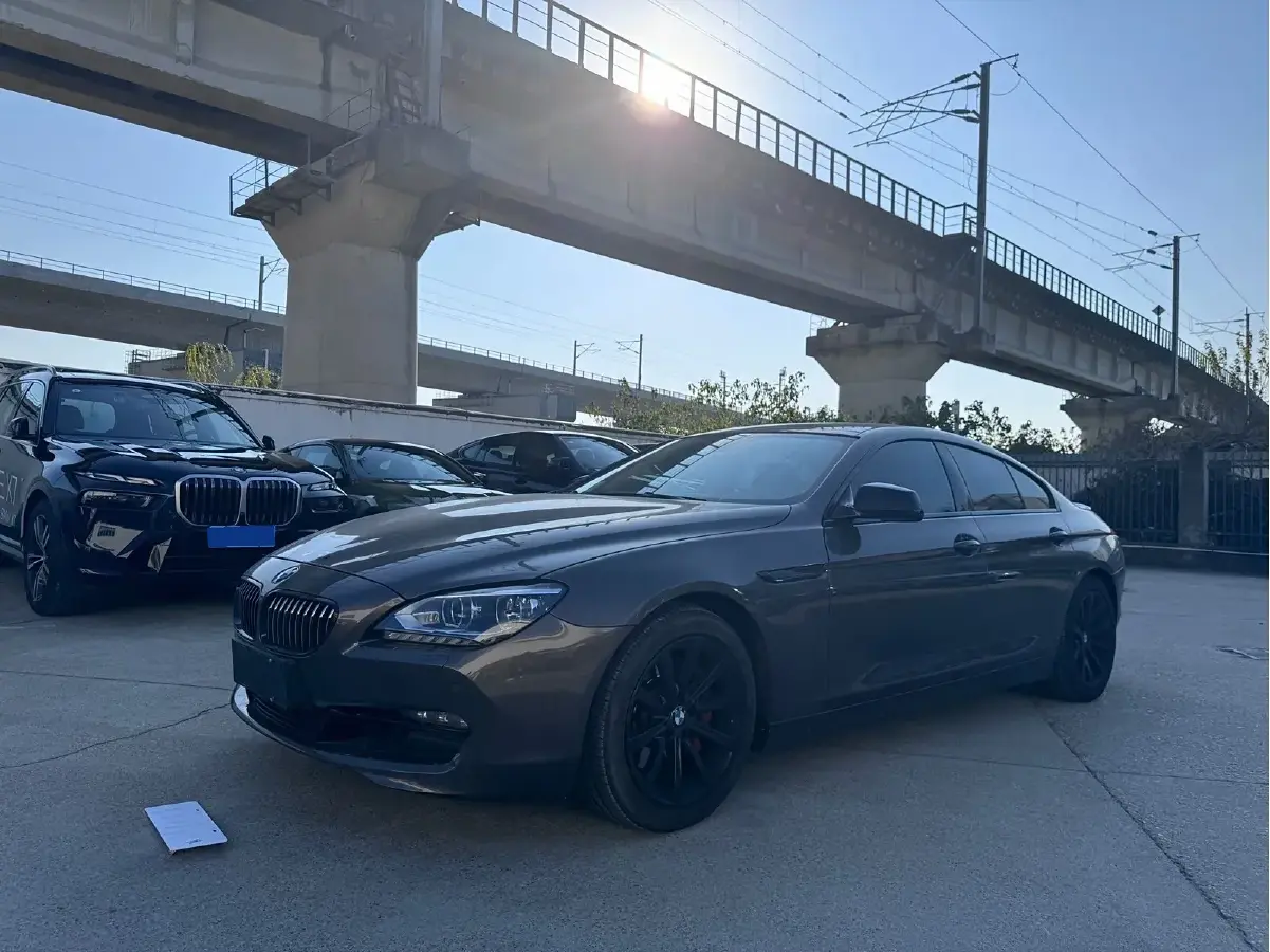 2013 BMW 6 Series 3.0T 320HP L6 8AT