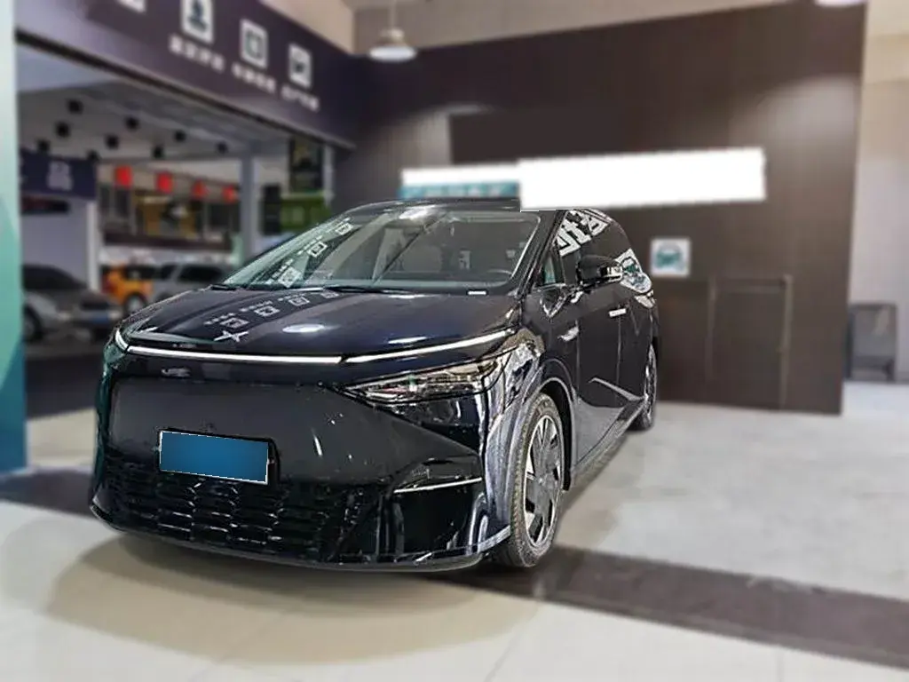 2024 Xpeng X9 BEV 101.5KWH