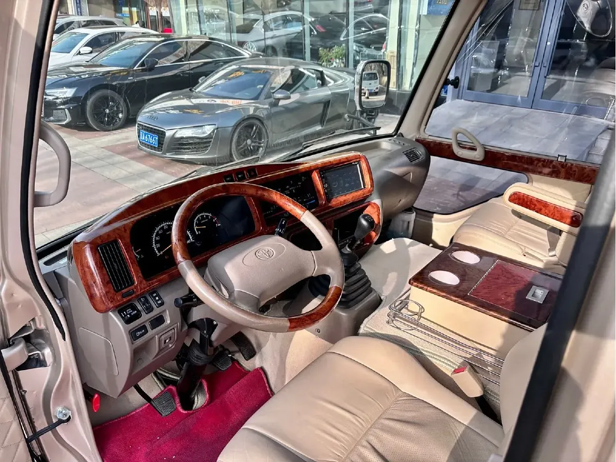 2013 Toyota Coaster 4.0L 232HP V6 5MT,autocango,china used car exporter,china ev exporter,chinese used car exporter,chinese used ev exporter